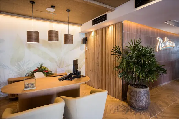 Radisson Resort & Residences, photograph 2 of 12